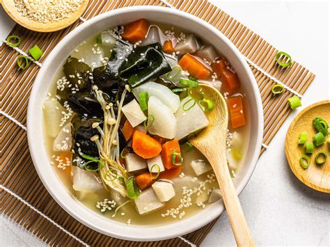 大根の葉 味噌汁 と その周辺の食文化